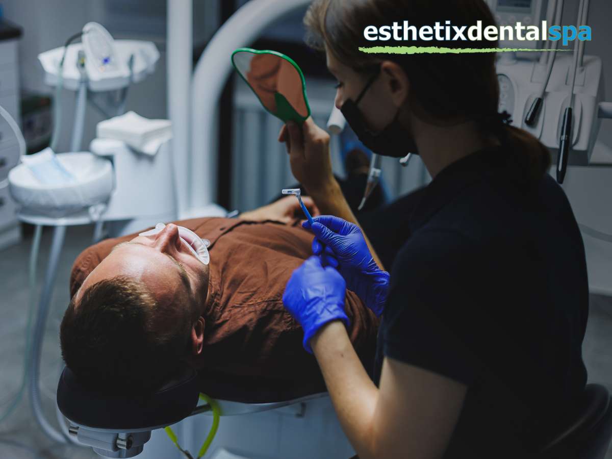 Washington Heights dentist preforms dental bonding on the patient's teeth